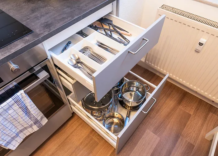 Cityapartment Mit Grossem Balkon Am Stadtpark- Disneyplus Und 300mbs Internet * 开姆尼茨